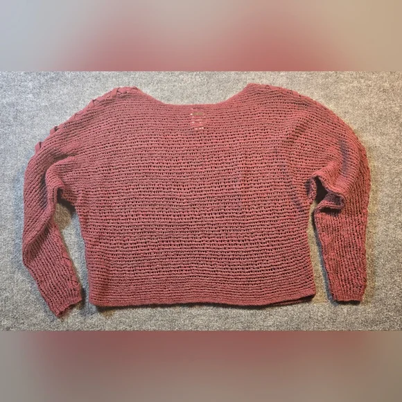 Billabong Burgundy Open Knit Crochet‎ Sweater Lace Up Sleeve Size Medium - Picture 3 of 11
